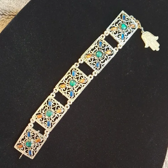 Elegant Silver and Stone Bracelet - Picture 3 of 7